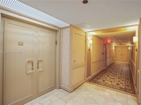 20281 E Country Club Dr 1603, Aventura FL 33180