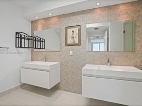 20281 E Country Club Dr 1603, Aventura FL 33180