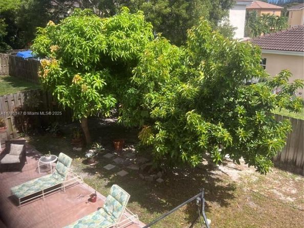 4190 NE 20th St, Homestead FL 33033