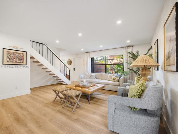 11537 SW 64th St A83, Miami FL 33173