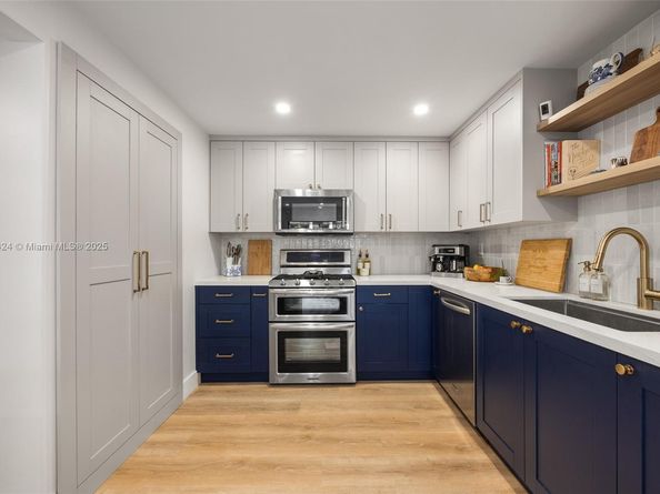 11537 SW 64th St A83, Miami FL 33173