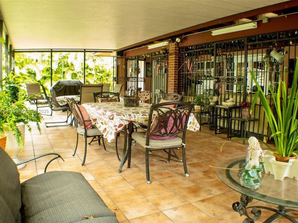 3310 SW 106th Ave, Miami FL 33165