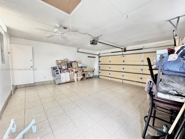 6875 NW 1st Ct, Margate FL 33063
