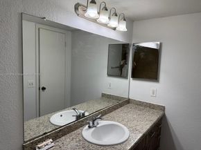 12510 Vista Isles Dr 1224, Sunrise FL 33325