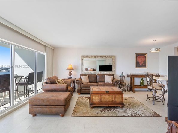 2100 S Ocean Dr 11J, Fort Lauderdale FL 33316