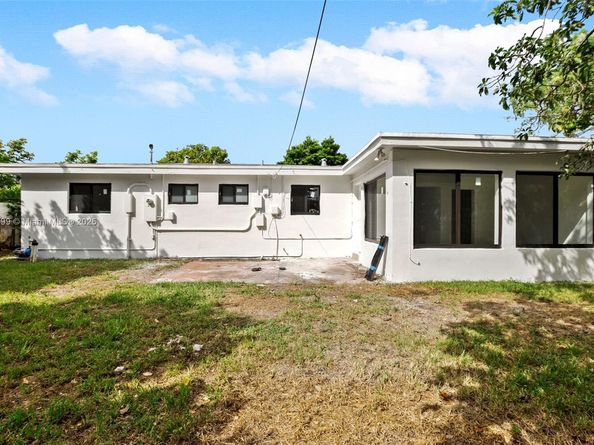 1136 Tennessee Ave, Fort Lauderdale FL 33312