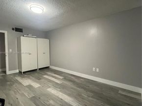 1750 NE 191st St 5223, Miami FL 33179