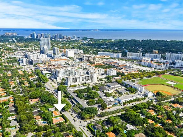 437 Bird Rd, Coral Gables FL 33146