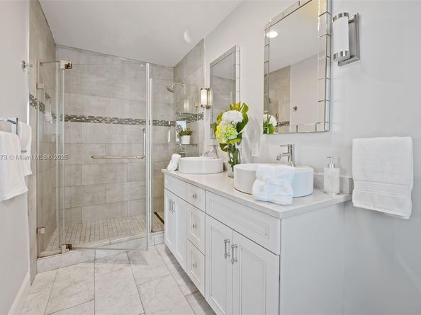 437 Bird Rd, Coral Gables FL 33146