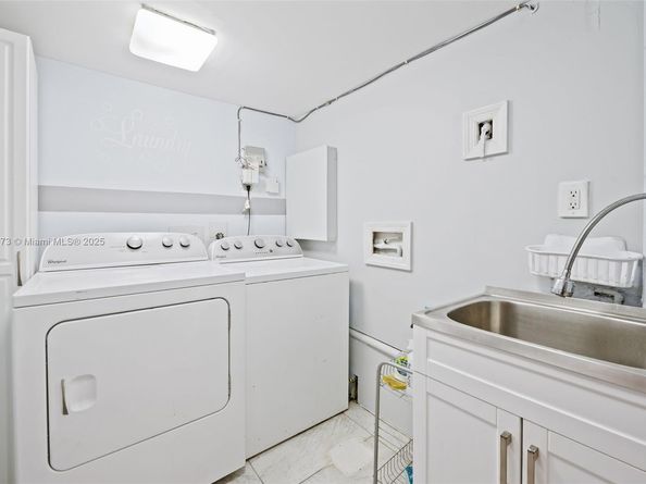 437 Bird Rd, Coral Gables FL 33146