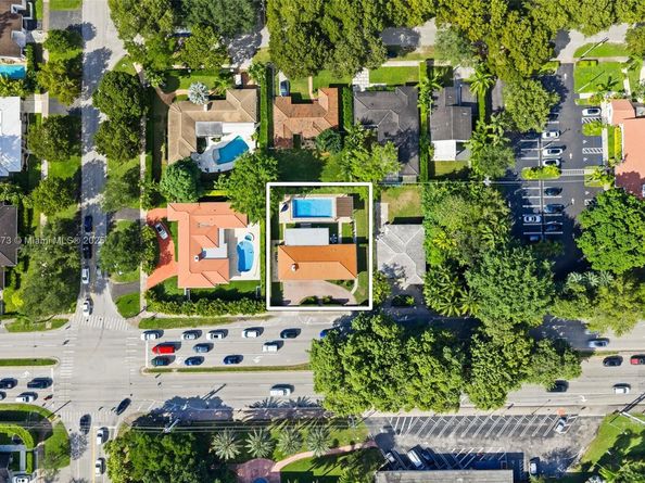 437 Bird Rd, Coral Gables FL 33146