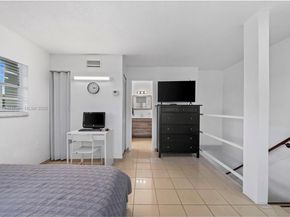 30 SW 11th Ave 4, Miami FL 33130