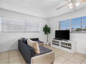 30 SW 11th Ave 4, Miami FL 33130