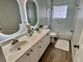 Undisclosed Address #A11972725, Weston FL 33327