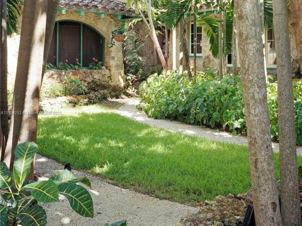 1301 Milan Ave Cottage 1-4, Coral Gables FL 33134