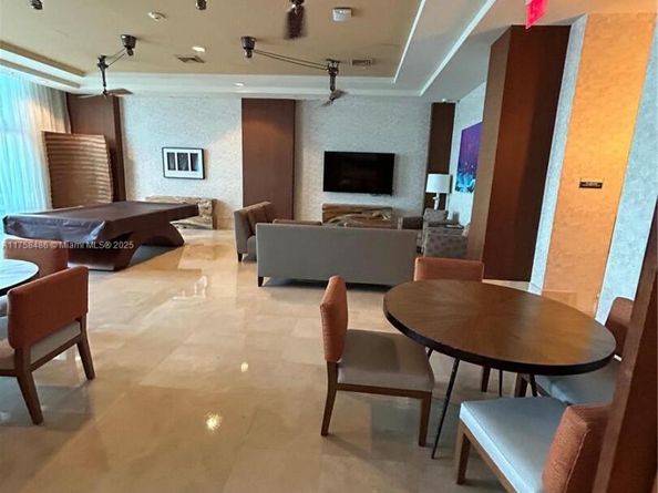1945 S Ocean Dr 1106, Hallandale Beach FL 33009