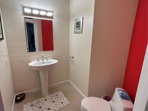 1945 S Ocean Dr 1106, Hallandale Beach FL 33009