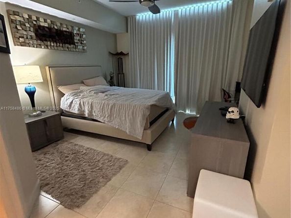 1945 S Ocean Dr 1106, Hallandale Beach FL 33009