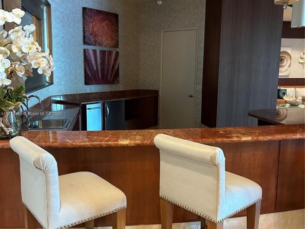 1945 S Ocean Dr 1106, Hallandale Beach FL 33009