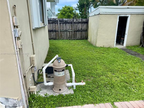 1890 NE 211th Ter, Miami FL 33179