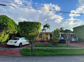 11000 SW 43rd Ln, Miami FL 33165