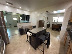 Undisclosed Address #A11990906, Davie FL 33314