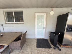 Undisclosed Address #A11990906, Davie FL 33314