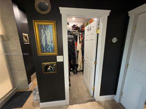 Undisclosed Address #A11990906, Davie FL 33314