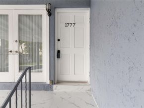 1777 N 17th Ct, Hollywood FL 33020