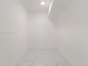 1777 N 17th Ct, Hollywood FL 33020