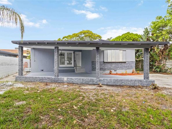 1777 N 17th Ct, Hollywood FL 33020
