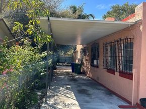 1328 NW 31st St, Miami FL 33142