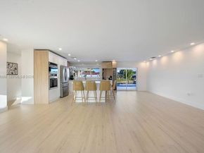 1810 SW 6th Ave, Pompano Beach FL 33060