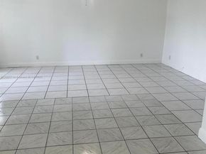 810 SW 73rd Ave 9, North Lauderdale FL 33068