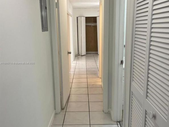 810 SW 73rd Ave 9, North Lauderdale FL 33068