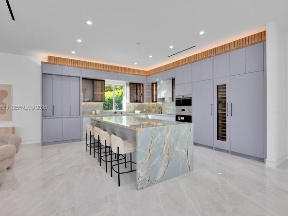 9790 SW 62nd St, Miami FL 33173