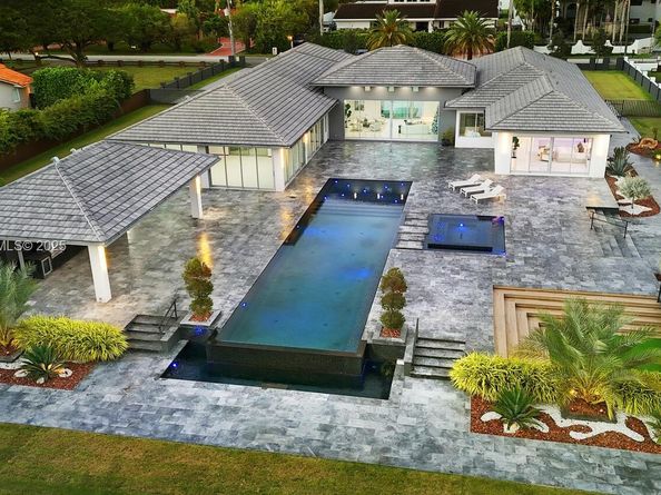 9790 SW 62nd St, Miami FL 33173