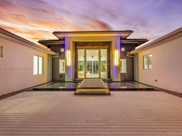 9790 SW 62nd St, Miami FL 33173