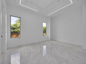 9790 SW 62nd St, Miami FL 33173