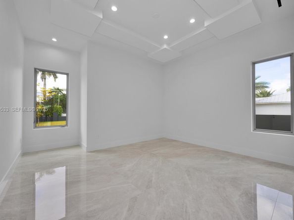 9790 SW 62nd St, Miami FL 33173