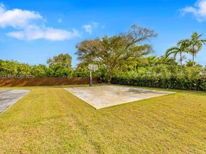 9790 SW 62nd St, Miami FL 33173