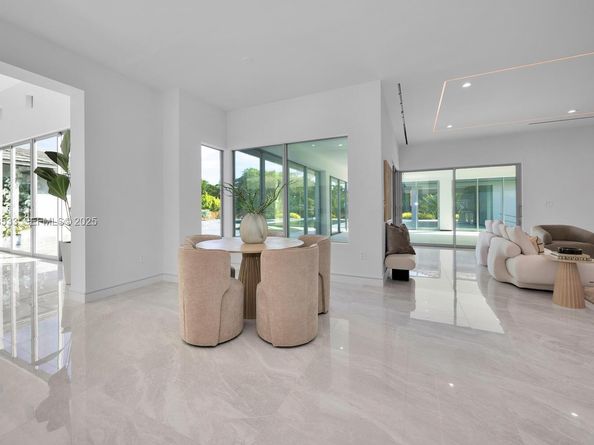 9790 SW 62nd St, Miami FL 33173