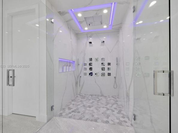 9790 SW 62nd St, Miami FL 33173