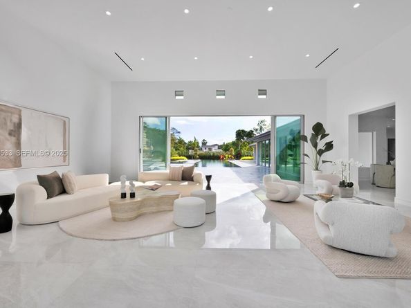 9790 SW 62nd St, Miami FL 33173