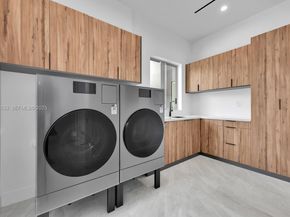 9790 SW 62nd St, Miami FL 33173