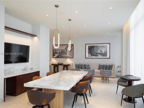 2678 Tigertail Ave 702, Miami FL 33133