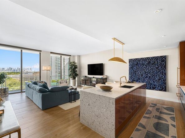 2678 Tigertail Ave 702, Miami FL 33133