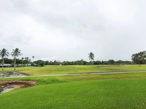 182 Lakeview Dr 204, Weston FL 33326