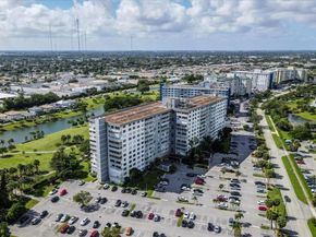 3800 Hillcrest Dr 411, Hollywood FL 33021