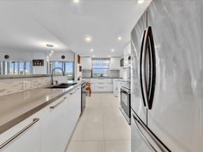3800 Hillcrest Dr 411, Hollywood FL 33021